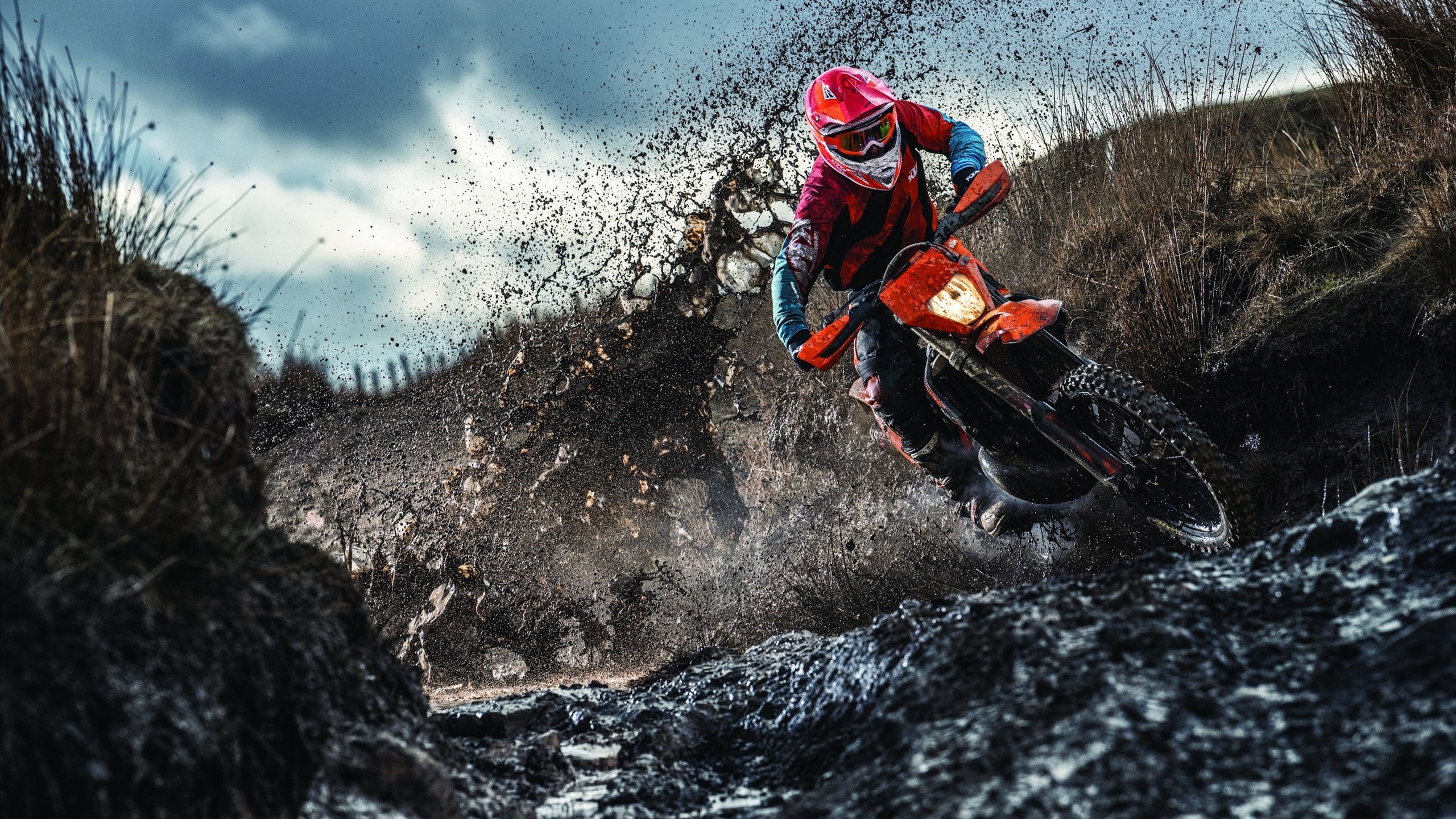 mk体育-东契奇攻防一体独行侠防守效率提升，东契奇三双独行侠击退马刺